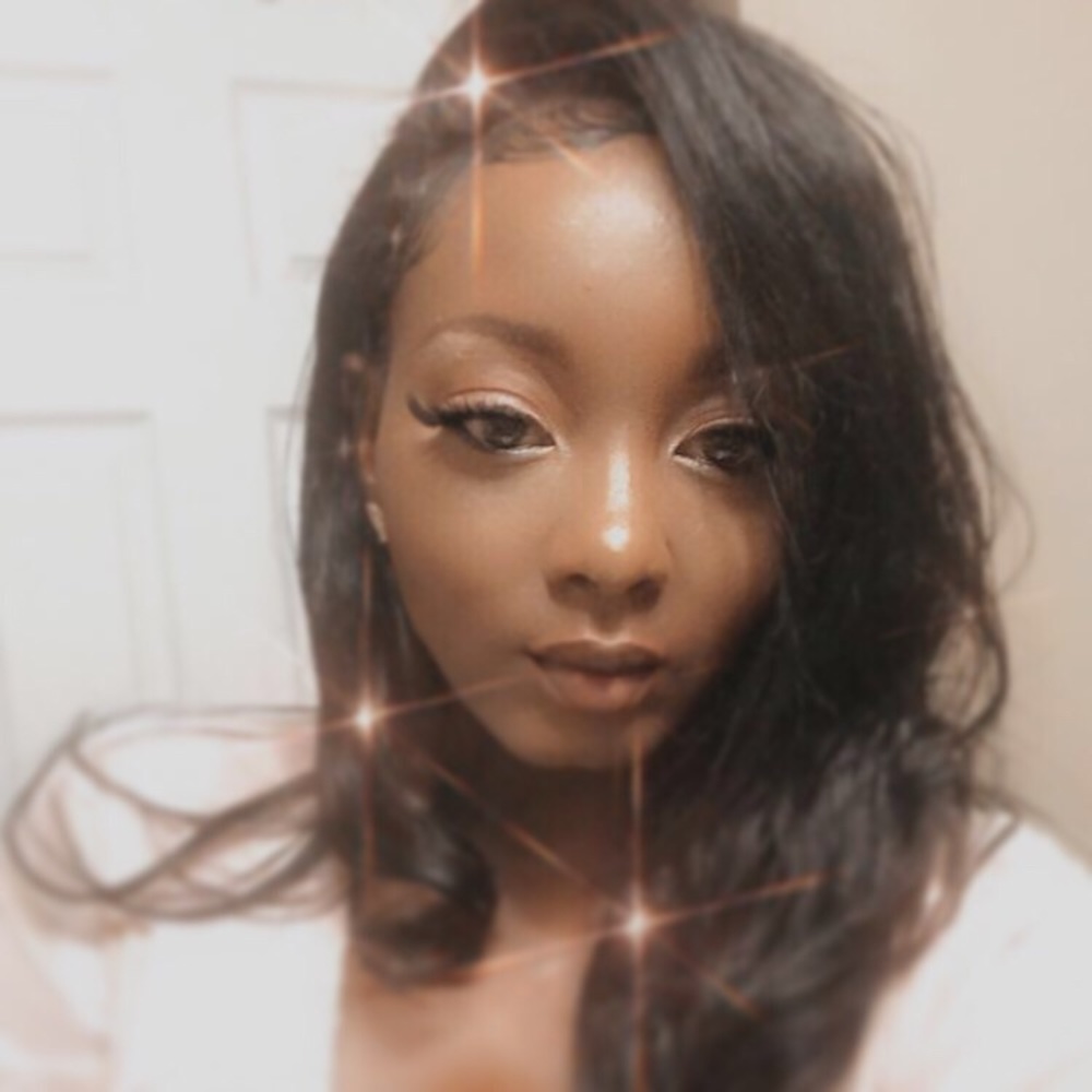 Meet your Posher, Lydia